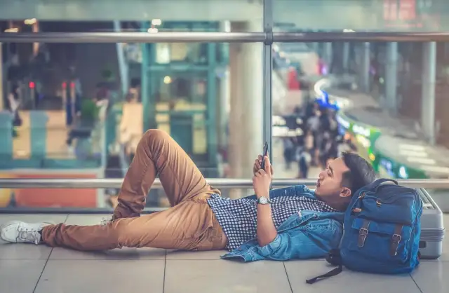 Nocleg tranzytowy co to znaczy? Sprawdź, jak może ułatwić podróż