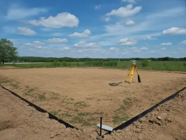 Jak sprawdzić grunt pod budowę domu, aby uniknąć kosztownych błędów