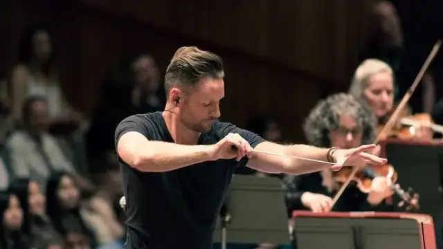 Muzyka z filmu Iluzja: Fascynująca ścieżka dźwiękowa Briana Tylera