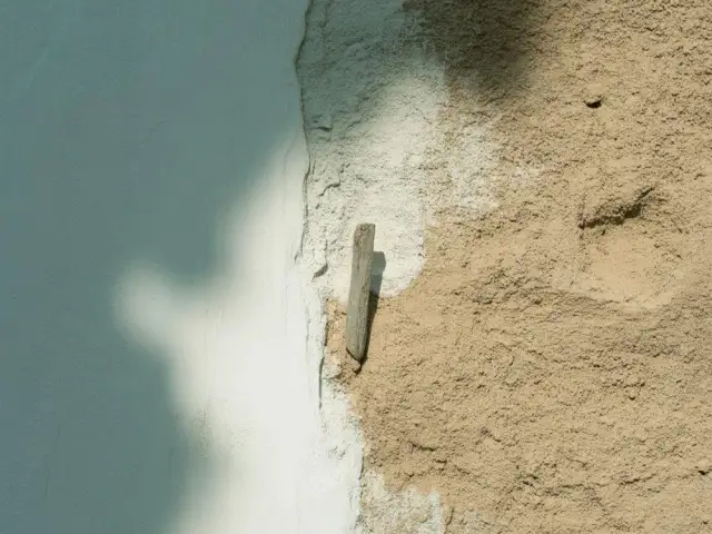 Ile razy malować elewację? Odkryj kluczowe wskazówki i fakty