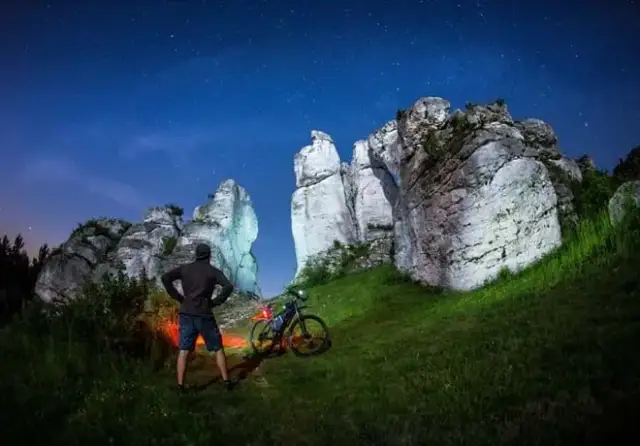 Trasa rowerowa Orlich Gniazd - odkryj najpiękniejsze atrakcje i wskazówki