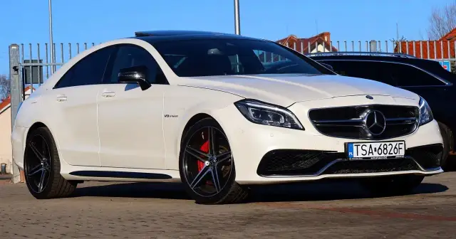 Mercedes CLS 63 AMG S: Koszty, usterki, czy to auto dla Ciebie?
