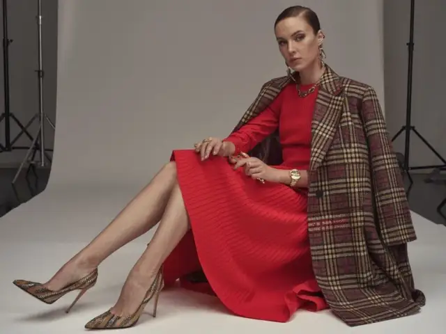 Idealne buty do czerwonej sukienki: Poradnik krok po kroku