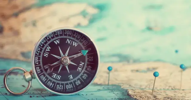 Jak działa kompas w telefonie i co wpływa na jego dokładność
