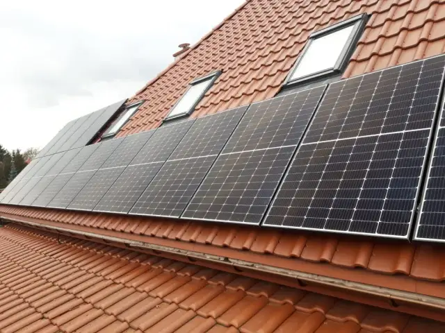 Jak podłączyć panele solarne: uniknij najczęstszych błędów i problemów