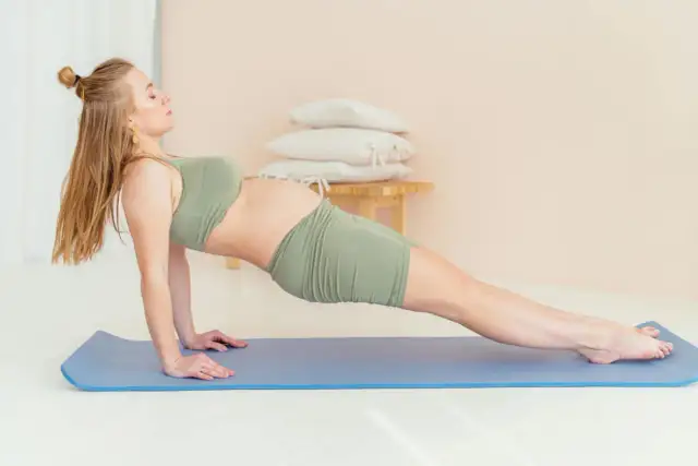 Jak dojść do formy po porodzie – skuteczne ćwiczenia i wsparcie psychiczne