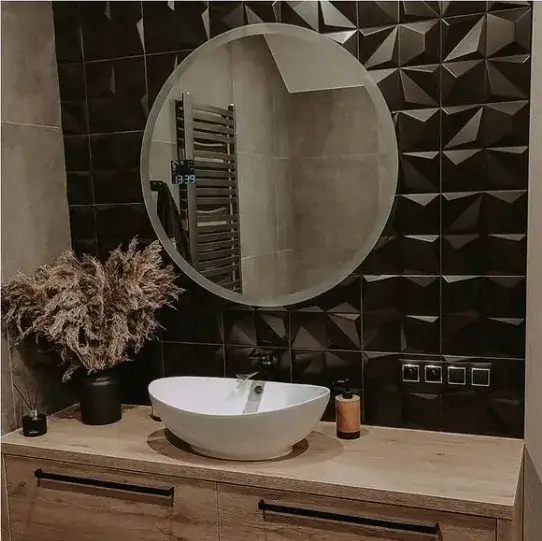 Lustro do łazienki: Jak wybrać to idealne? Trendy i funkcje