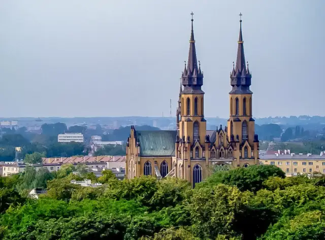 Ile stopni w Radomiu? Odkryj prawdziwe oblicze miasta!