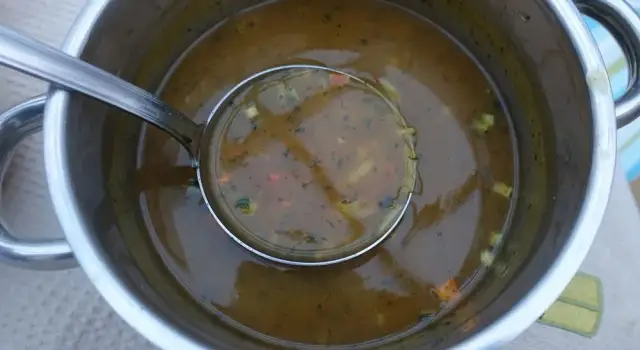 Jakie zupy przy marskości wątroby - zdrowe przepisy, które pomogą