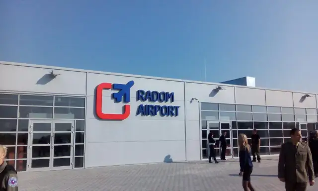 Kto wymyślił lotnisko Radom? Poznaj kluczowe postacie i ich rolę