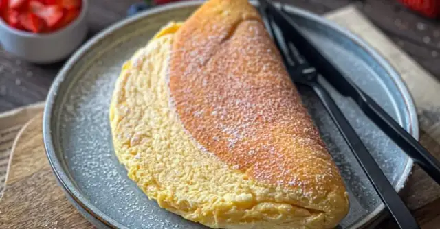 Jak zrobić puszysty słodki omlet? Moje triki na idealne danie!