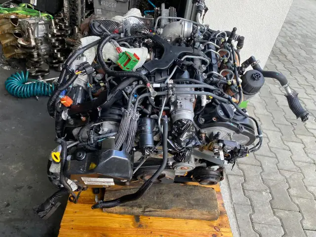 Jeep Grand Cherokee 3.0 CRD: 8.1L oleju. Jaki wybrać? Unikaj błędów!