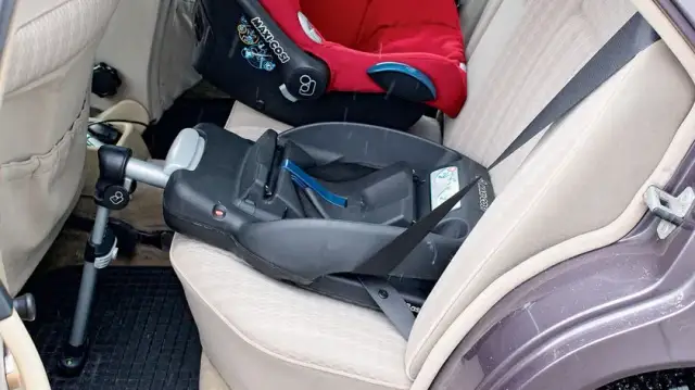 Jak 5 punktowe pasy bezpieczeństwa mogą uratować życie Twojego dziecka