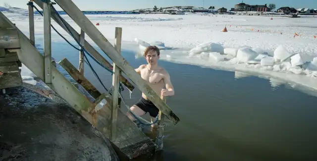 Czy zimna kąpiel naprawdę odchudza? Fakty i mity o wpływie na metabolizm