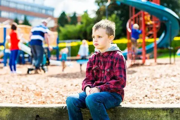 Jak traktować dziecko z zespołem Aspergera - praktyczne strategie wsparcia