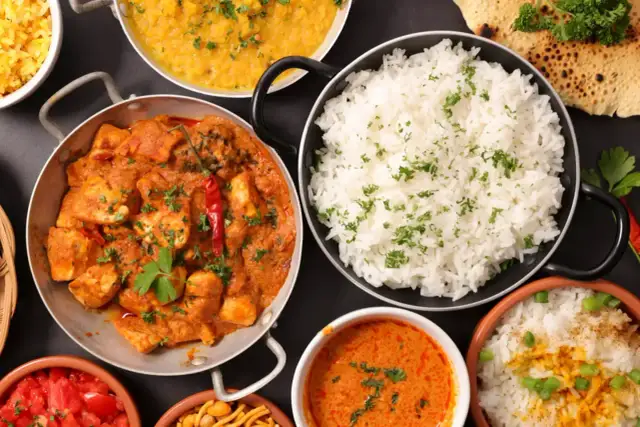 New Delhi: Atrakcje, porady, smaki. Gotowy na przygodę?