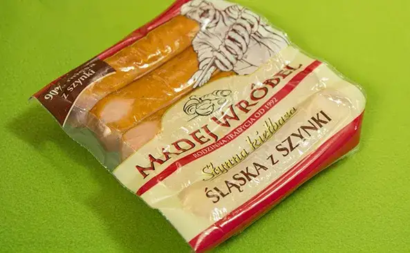 Ile kalorii ma kiełbasa śląska? Zaskakujące różnice w kaloryczności