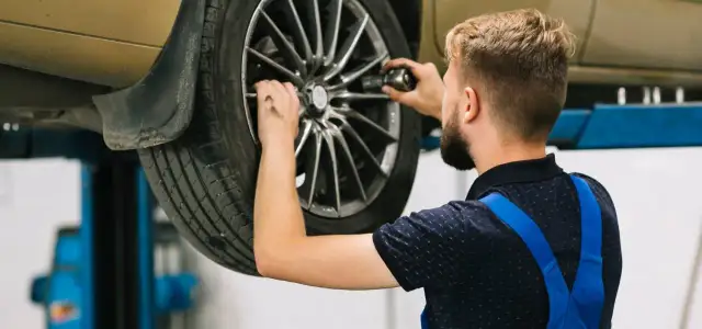 Jaką siłą dokręcać felgi aluminiowe, by uniknąć niebezpieczeństwa?