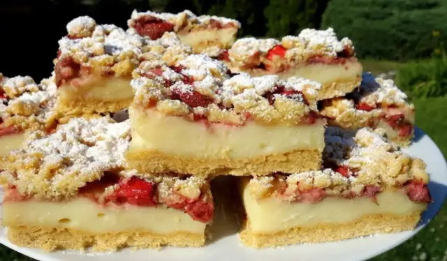 Najlepszy przepis na kruche ciasto z owocami, które zachwyca smakiem