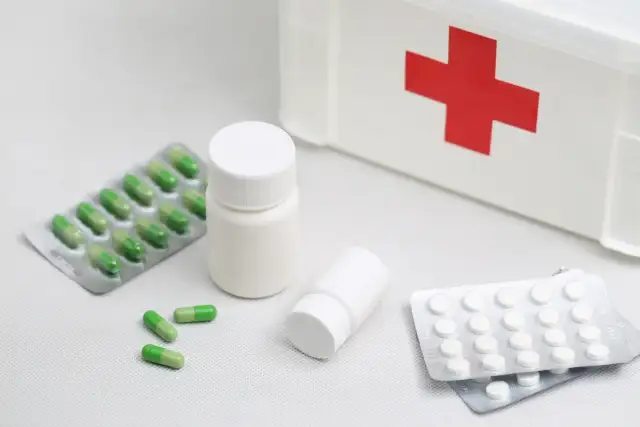 Czy apteka może wydać lek bez recepty? Poznaj ważne zasady