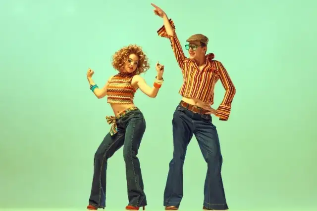 Impreza w stylu lat 80.? Kompletny poradnik krok po kroku!