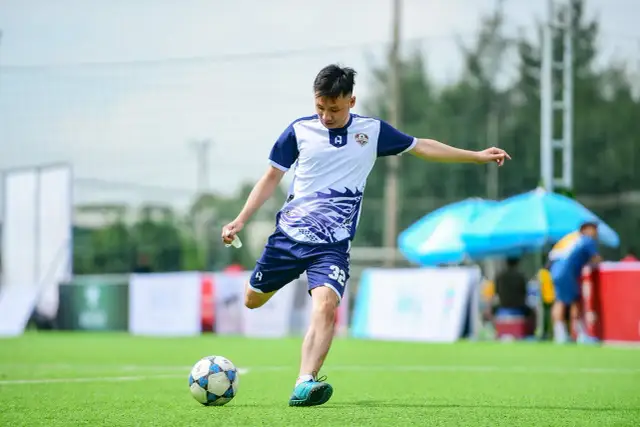 Skąd pochodzi piłka nożna? Cała historia futbolu od starożytności!