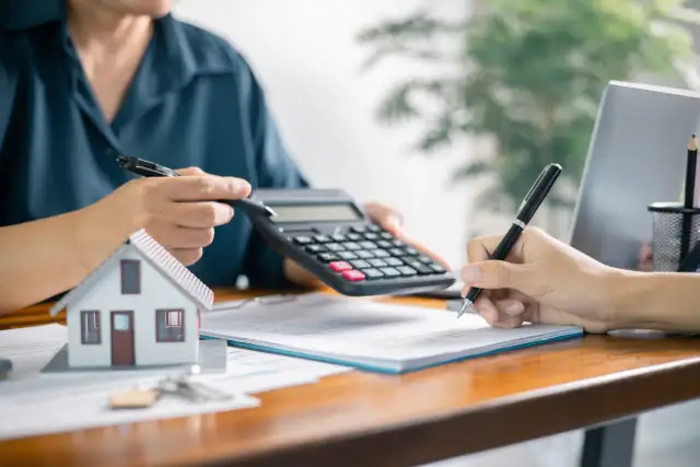 Podatek od nieruchomości 2026: Stawki, obliczenia, terminy uniknij błędów