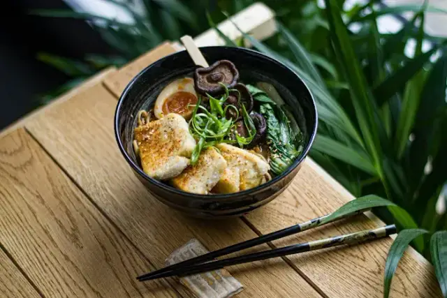 Gdzie zjeść w Piotrkowie Trybunalskim? Odkryj najlepsze miejsca