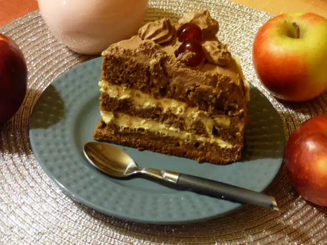 Przepis na ciasto Kostka Opium – prosty sposób na pyszny deser bez pieczenia