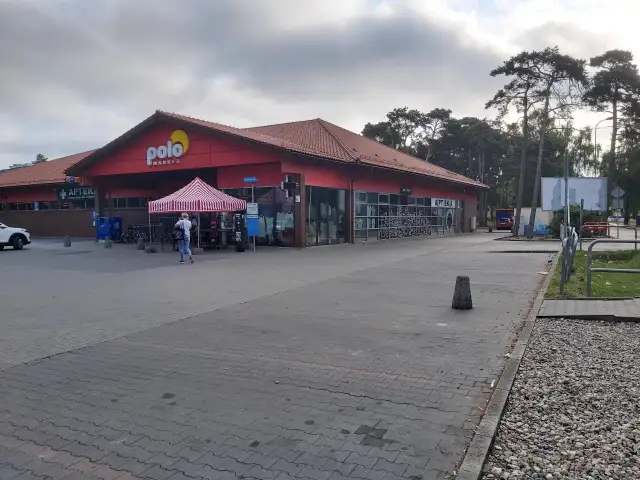 Gdzie zaparkować w Helu? Sprawdź dostępność i ceny parkingów