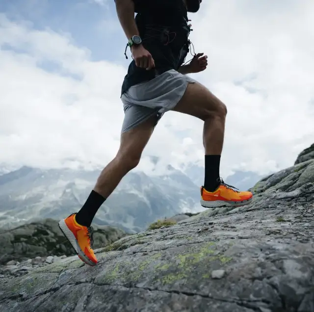 Zapatillas para correr hombre: Elige por pisada, terreno y tecnología