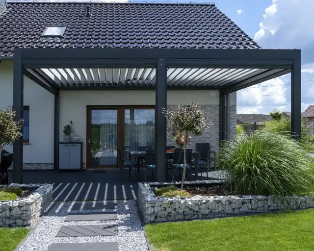 Ile kosztuje zabudowa tarasu? Ceny, rodzaje i ukryte koszty, które musisz znać