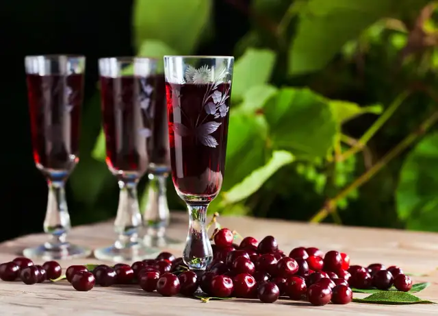 Jak dosłodzić nalewkę: sprawdzone metody na idealną słodycz