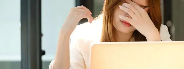 Jaka praca dla osoby z depresją? Wybierz elastyczne i wspierające zatrudnienie