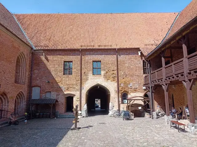 Zamek w Ostródzie: Krzyżacka forteca nad jeziorem Drwęckim