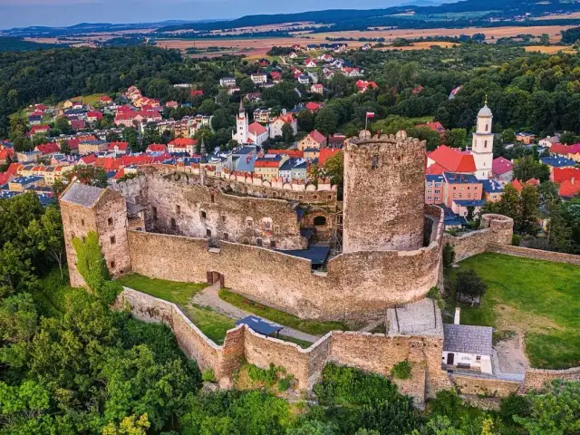 Najpiękniejsze pałace zachodniopomorskie - atrakcje i noclegi w regionie