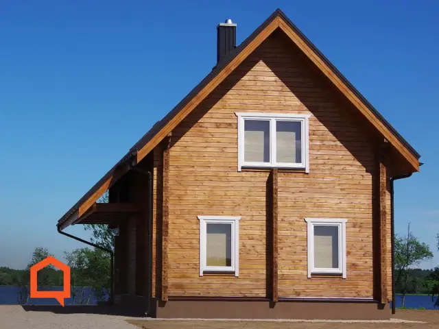 Ile kosztuje dom z bali? Poznaj realne ceny i ukryte koszty.