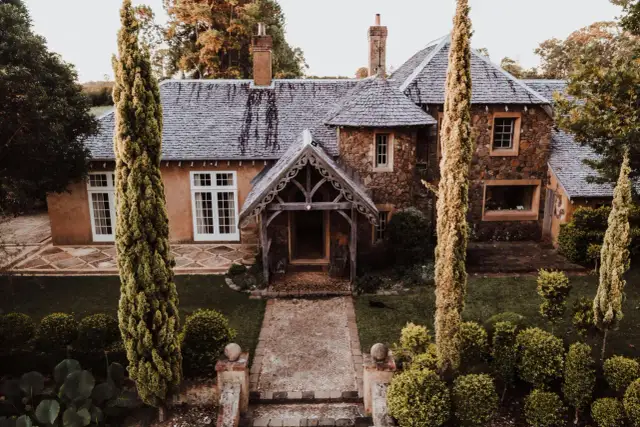 Remont starego domu: Prawidłowa kolejność prac i uniknij pułapek