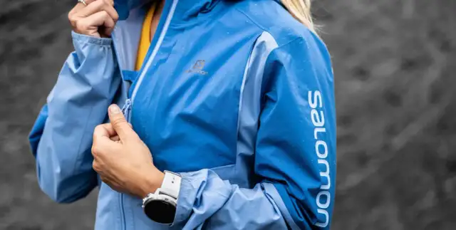 Chaqueta de running ideal: ¿Seco por fuera y empapado por dentro?