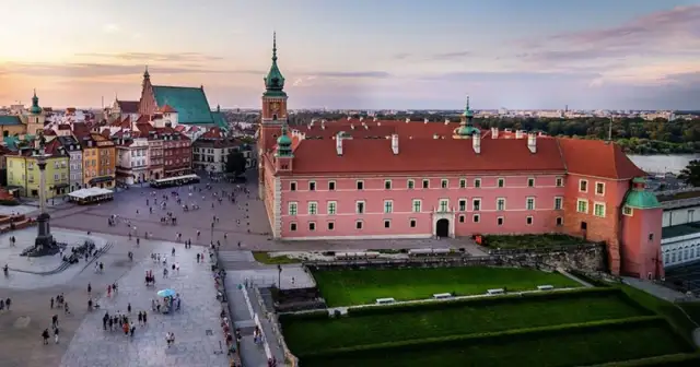 Ile lat ma zamek królewski w Warszawie? Odkryj jego fascynującą historię