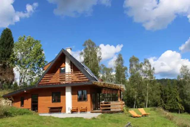 Bacówka u Harnasia: Twój przewodnik po górskim raju z widokiem na Tatry