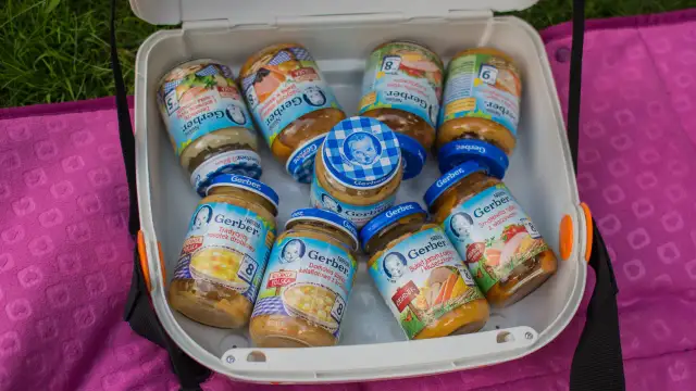 Co dla 5 miesięcznego dziecka: najlepsze jedzenie i zabawy dla malucha