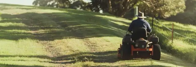 Jak ustawić regulator obrotów w kosiarce, aby uniknąć problemów z silnikiem