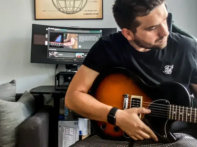 Jak podłączyć gitarę do laptopa? Poradnik krok po kroku!