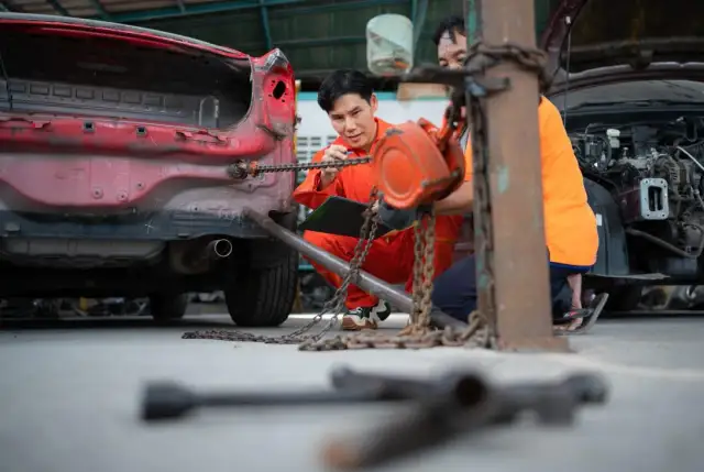 Comment acheter des pièces auto d'occasion sans risque ? Notre guide