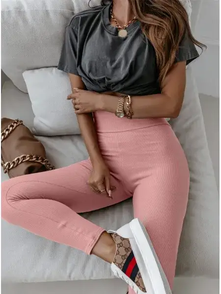 Wygodne legginsy damskie na co dzień: Stylowe i praktyczne must-have