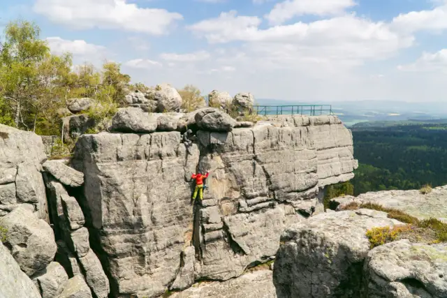 Góry Stołowe: Co zobaczyć? Twój przewodnik po skalnych cudach