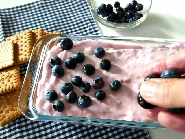 Jak zrobić twaróg na słodko - prosty przepis na pyszny deser