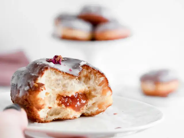 Pączki na smalcu czy oleju - co wybrać dla najlepszego smaku?