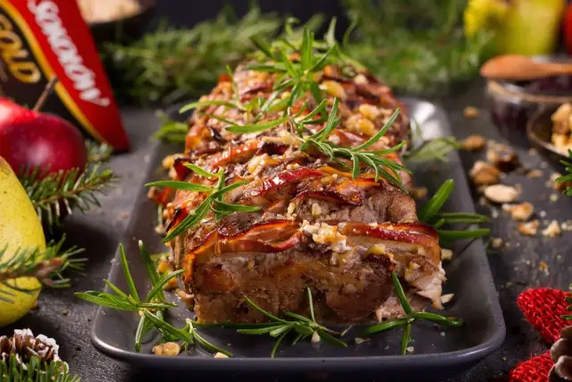 Idealne mięso na święta? Przepisy i triki na soczystą pieczeń!